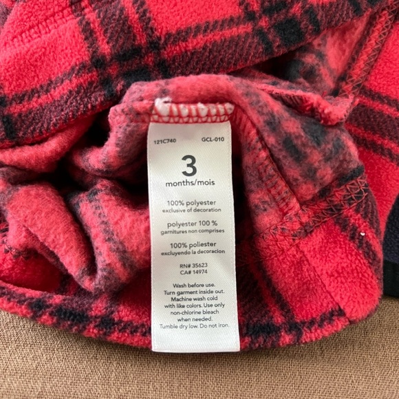 Set of 2 Boys Carter's Red Plaid and Blue Zippered Vests Size 3 Month - Picture 11 of 12